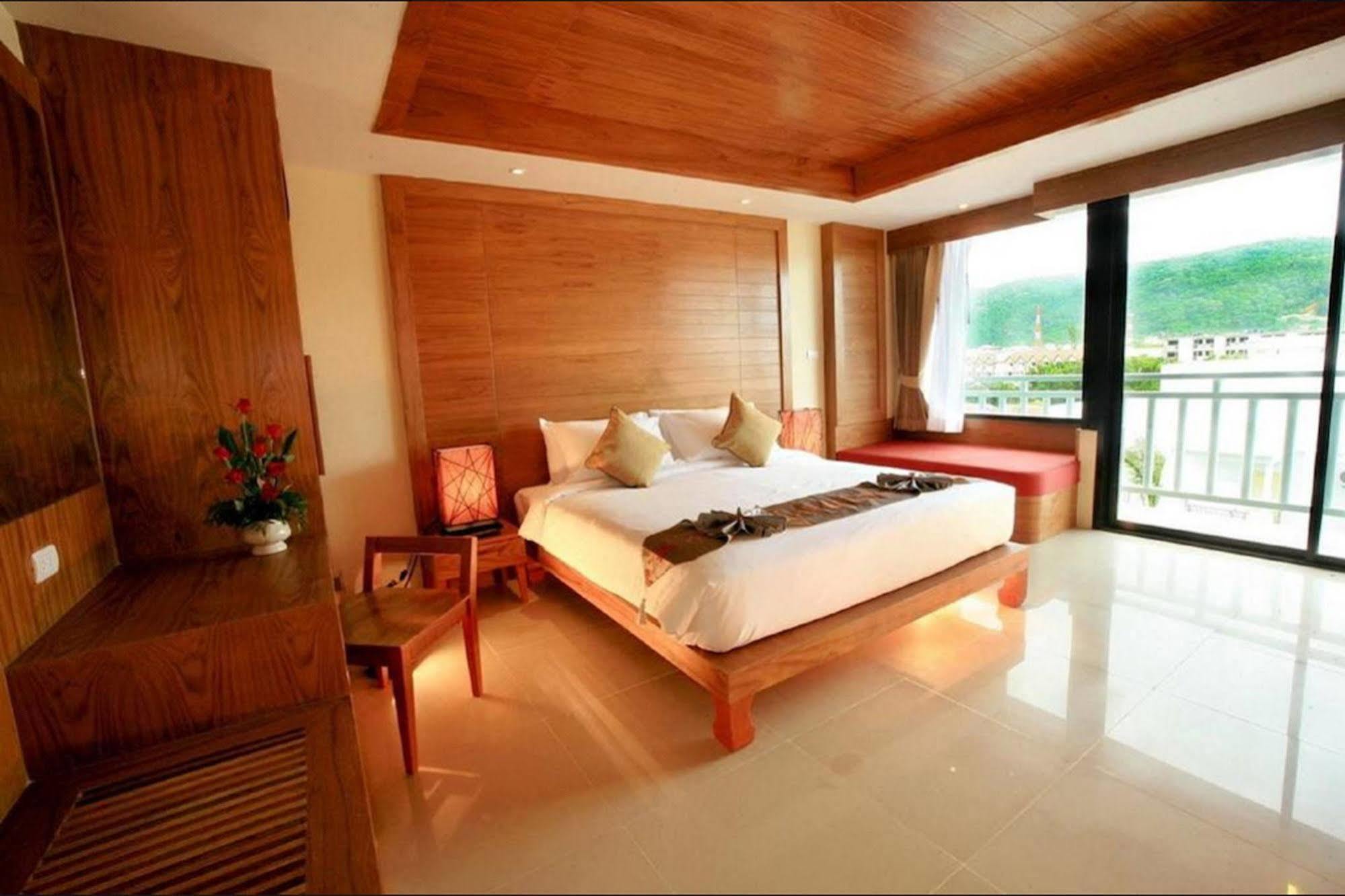 Honey Resort, Kata Beach Exterior photo